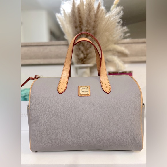 Dooney & Bourke Bag - Picture 1 of 6